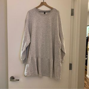 Sweatshirt dress
